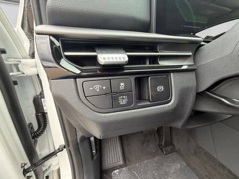 New 2027 Kia Sportage LX FWD image 19