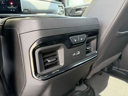 Used 2024 GMC Sierra 1500 AT4 w/ Technology Package AWD/4WD image 26