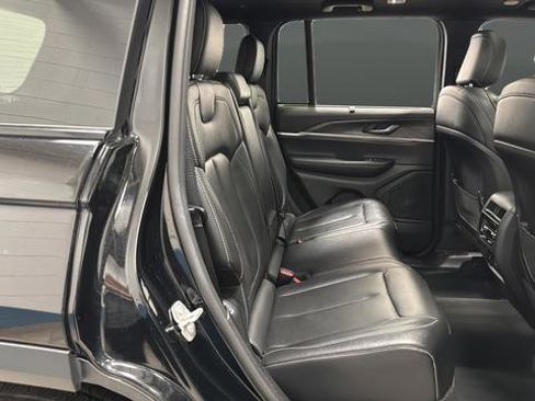 Certified 2024 Jeep Grand Cherokee Limited w/ Luxury Tech Group II AWD/4WD image 24