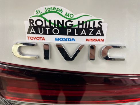 Used 2025 Honda Civic Sport image 59