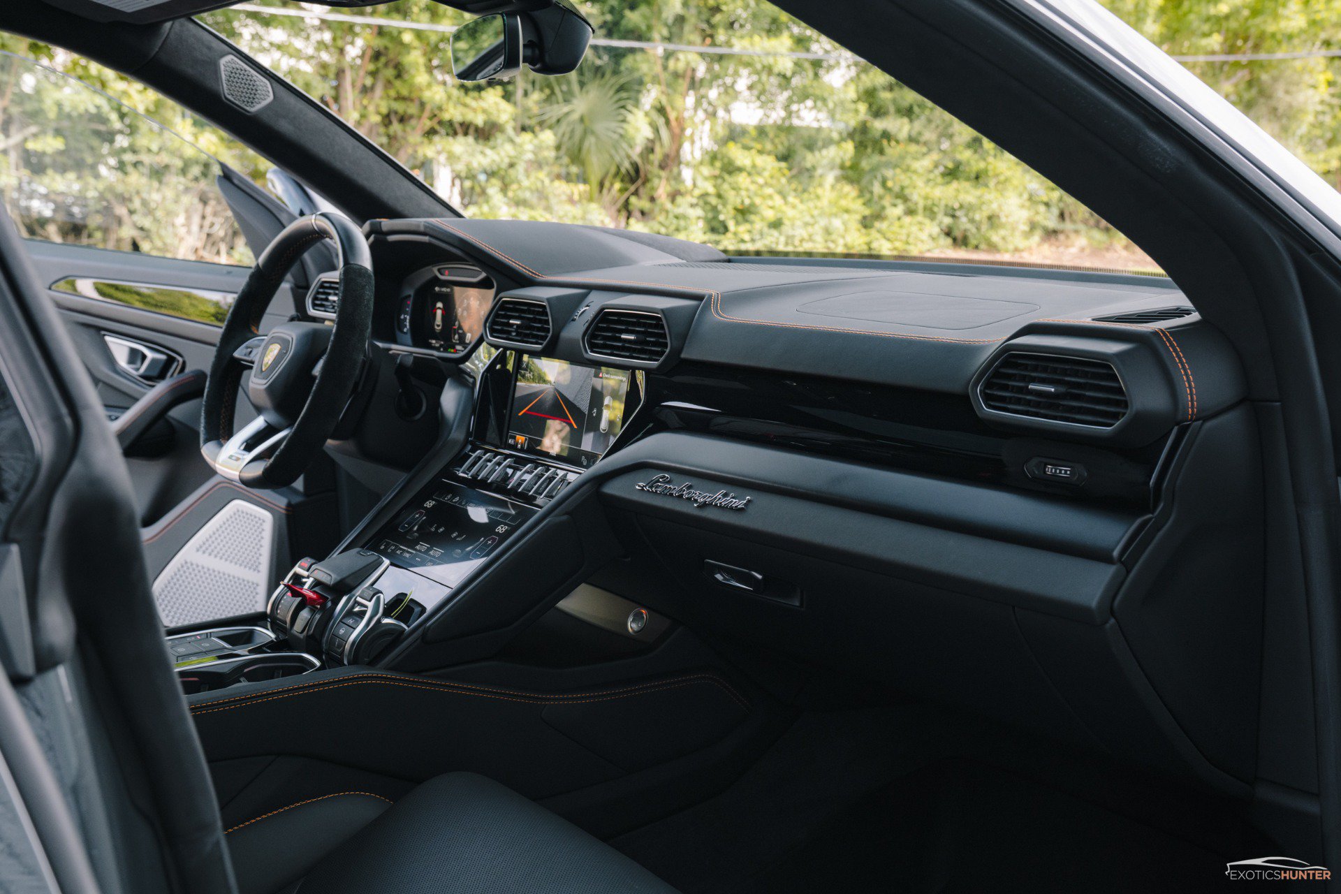 Used 2022 Lamborghini Urus AWD/4WD image 6