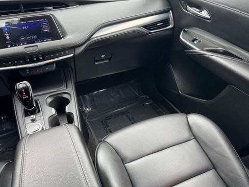 Used 2023 Cadillac XT4 Premium Luxury AWD/4WD image 18