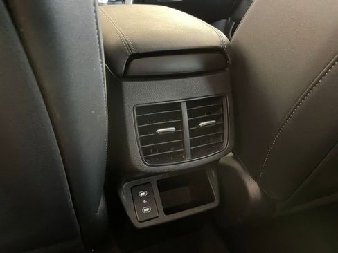 Used 2025 Kia Seltos S image 23