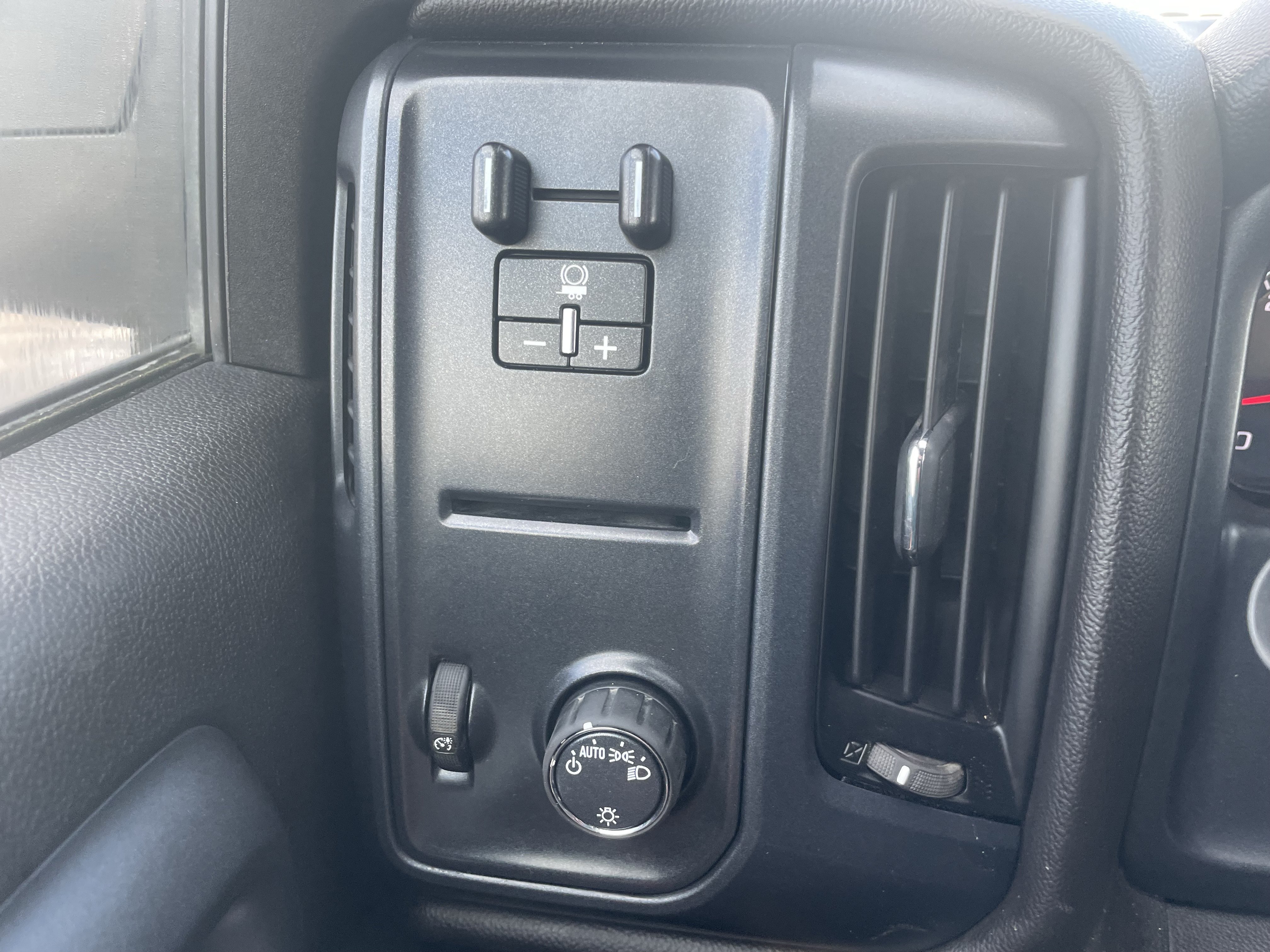 Used 2019 Chevrolet Silverado 2500 W/T w/ WT Convenience Package AWD/4WD image 14
