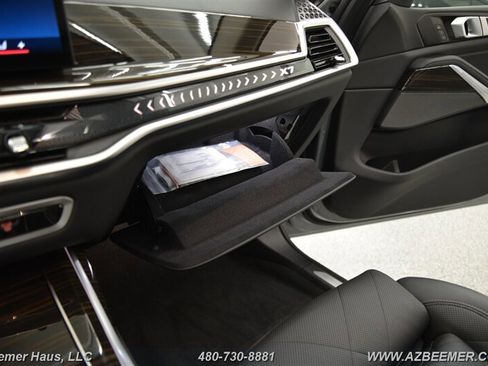 Used 2025 BMW X7 xDrive40i image 38