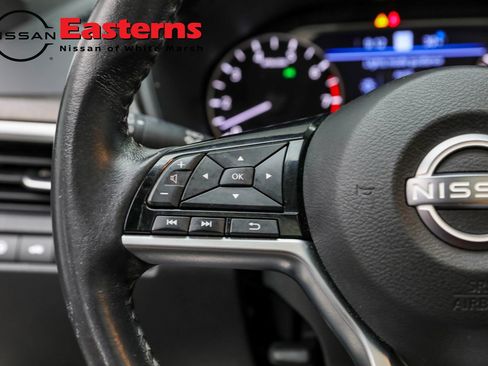 Used 2023 Nissan Altima 2.5 SV w/ SV Premium Package image 19