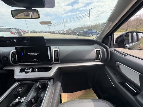 New 2026 Ford Expedition Max Active image 25