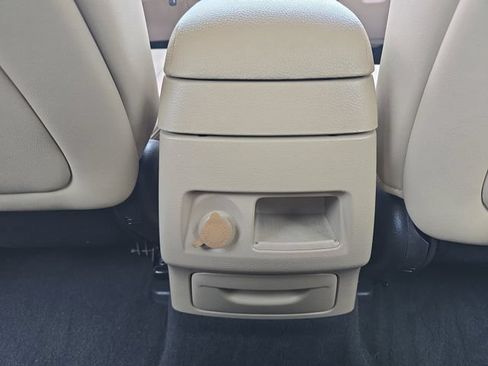 Used 2011 Hyundai Santa Fe Limited FWD image 26