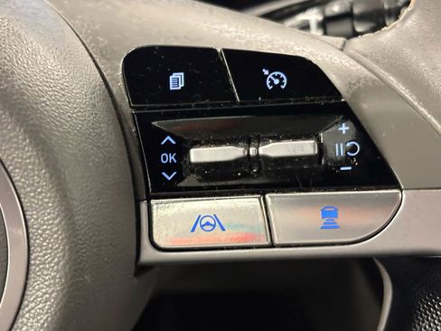 Used 2022 Hyundai Elantra SEL w/ Convenience Package FWD image 44