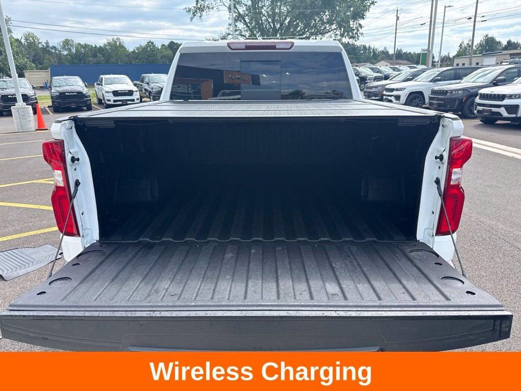 Used 2025 Chevrolet Silverado 1500 LTZ w/ LTZ Convenience Package II AWD/4WD image 18