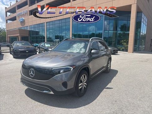 Used 2025 Mercedes-Benz EQB 300 4MATIC image 1