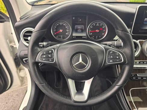 Used 2017 Mercedes-Benz GLC 300 4MATIC Coupe image 13