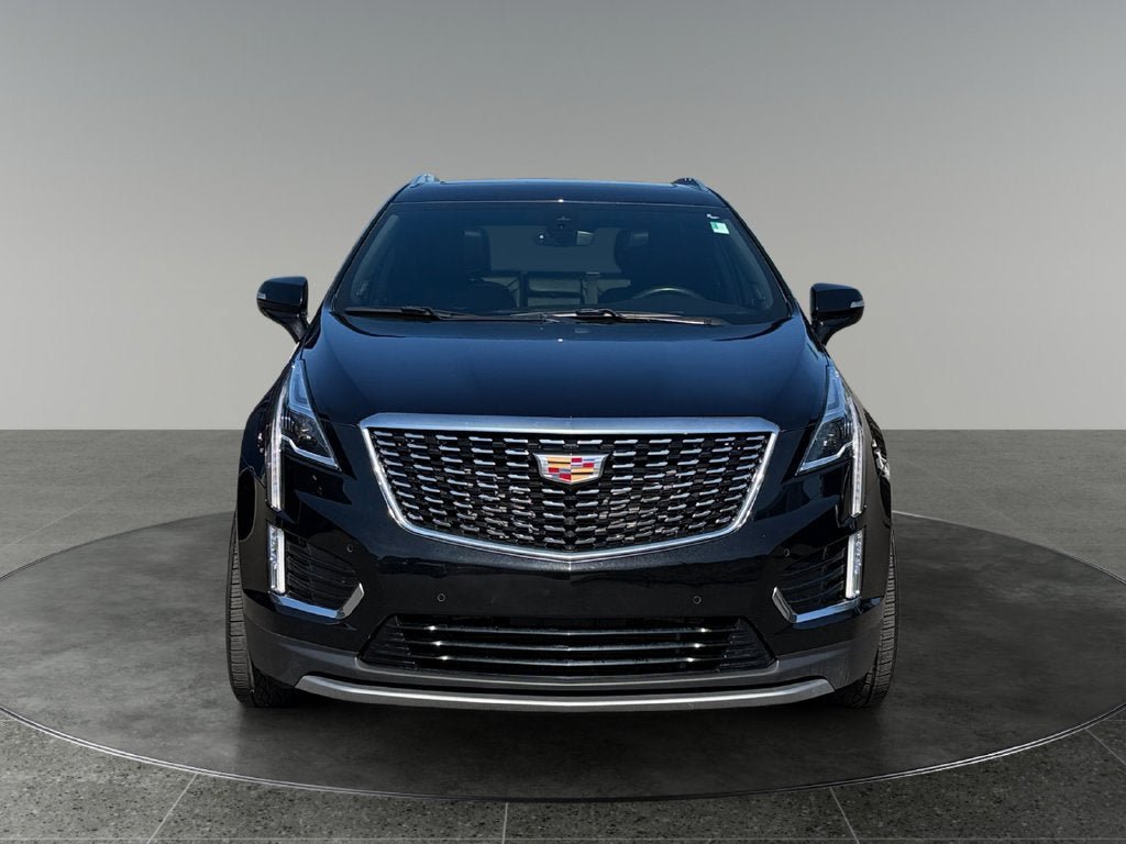 Used 2023 Cadillac XT5 Premium Luxury AWD/4WD image 2