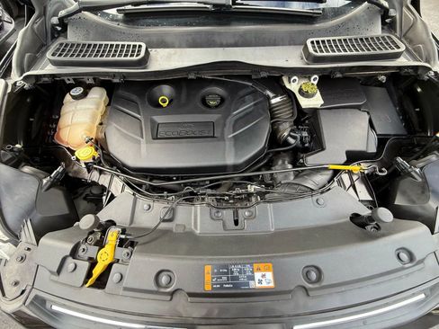 Used 2013 Ford Escape SE image 29