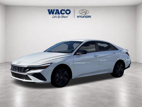 New 2026 Hyundai Elantra Sport FWD image 4