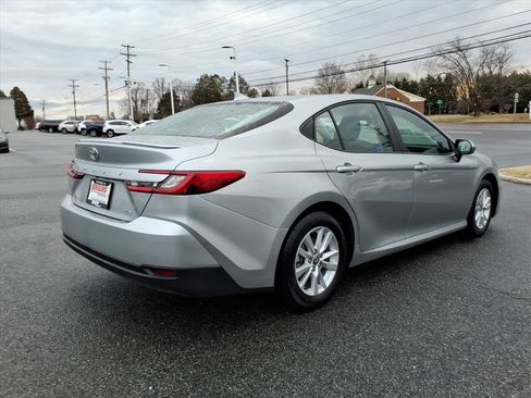 Certified 2025 Toyota Camry LE image 4