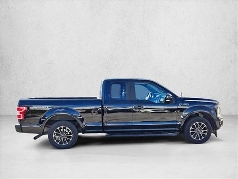 Used 2018 Ford F150 XLT w/ Equipment Group 302A Luxury image 4