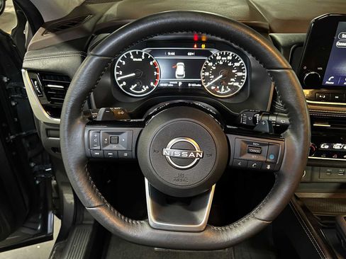 Used 2023 Nissan Rogue SL w/ SL Premium Package FWD image 29