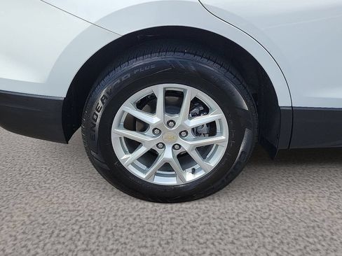 Used 2024 Chevrolet Equinox LT FWD image 6