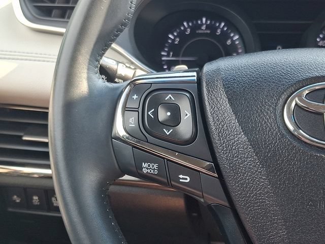 Used 2016 Toyota Avalon Limited w/ Toyota Safety Sense Package FWD image 22
