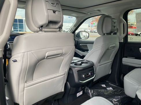 New 2026 Ford Expedition Max Platinum w/ Driver's Package image 30