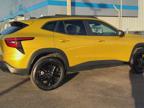 Certified 2024 Chevrolet Trax ACTIV w/ Sunroof Package image 2