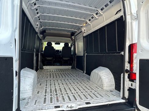 Used 2023 RAM ProMaster 2500 image 38