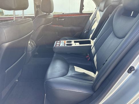 Used 2004 Lexus LS 430 image 19