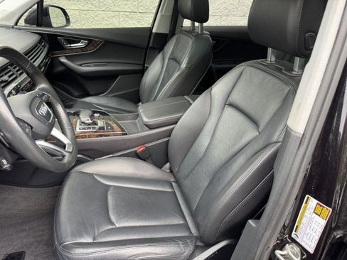 Used 2018 Audi Q7 3.0T Premium Plus w/ Premium Plus Package AWD/4WD image 6