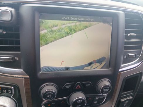 Used 2017 RAM 1500 Laramie w/ Convenience Group AWD/4WD image 25