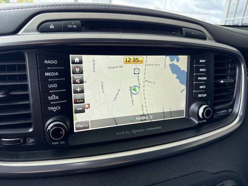 Used 2016 Kia Sorento SX FWD image 23