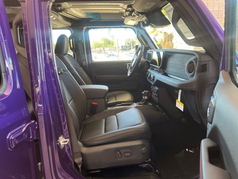 New 2026 Jeep Wrangler Unlimited Rubicon image 18