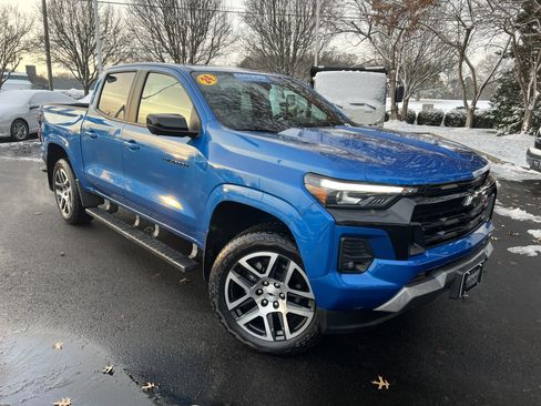 Certified 2024 Chevrolet Colorado Z71 w/ Z71 Convenience Package 2 image 2