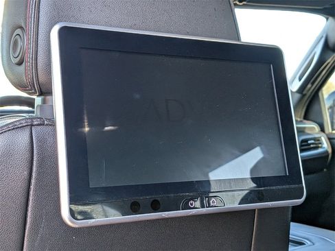 Used 2022 Chevrolet Tahoe RST w/ Luxury Package image 16