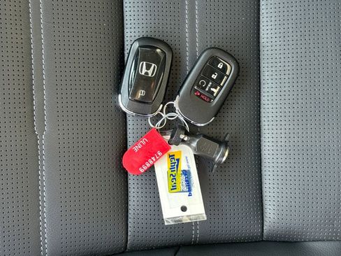 Used 2023 Honda CR-V EX-L image 29