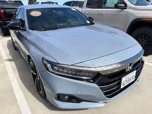 Used 2022 Honda Accord Sport image 3