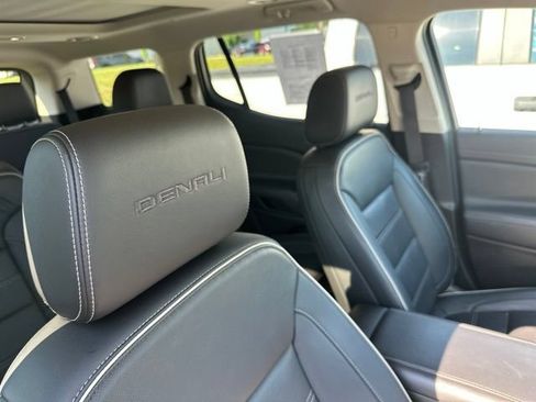 Used 2023 GMC Acadia Denali w/ Denali Technology Package AWD/4WD image 19