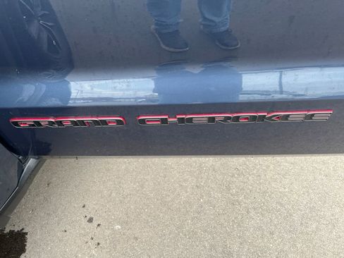 Used 2020 Jeep Grand Cherokee Trailhawk w/ Trailhawk Luxury Group image 38