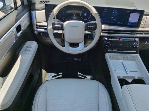 Used 2024 Hyundai Santa Fe Calligraphy AWD/4WD image 16