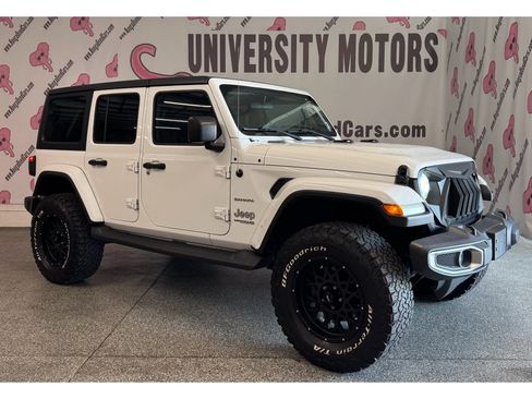 Used 2018 Jeep Wrangler Unlimited Sahara w/ Cold Weather Group AWD/4WD image 2