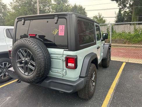 Used 2024 Jeep Wrangler Sport AWD/4WD image 2
