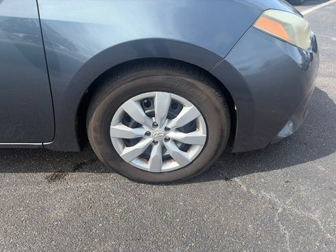 Used 2014 Toyota Corolla LE FWD image 9
