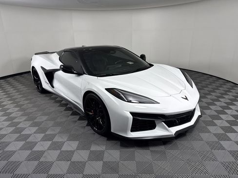 Used 2026 Chevrolet Corvette Z06 w/ Battery Protection Package RWD image 7