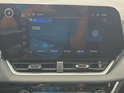Used 2025 Chevrolet Equinox LT FWD image 21