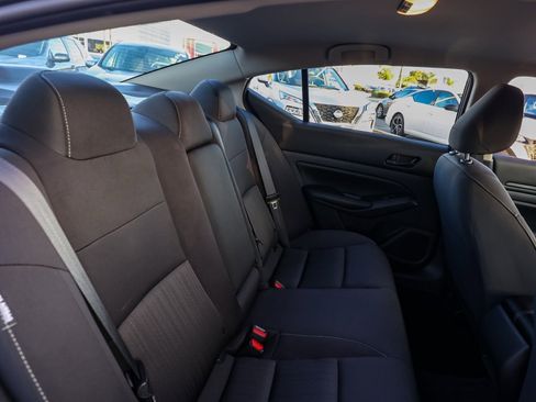 Used 2025 Nissan Altima 2.5 S image 17