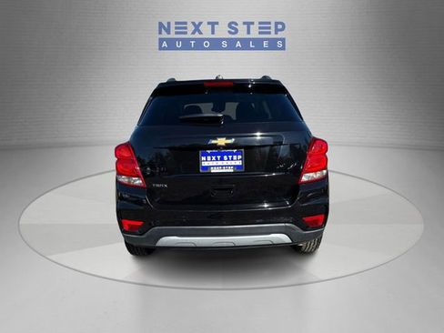 Used 2021 Chevrolet Trax LT image 7