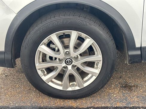 Used 2021 Nissan Rogue Sport S image 23