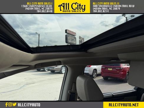 Used 2018 Honda Odyssey Elite image 42