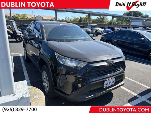 Certified 2022 Toyota RAV4 LE FWD image 1
