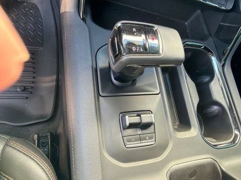 Used 2025 GMC Sierra 1500 AT4 AWD/4WD image 23